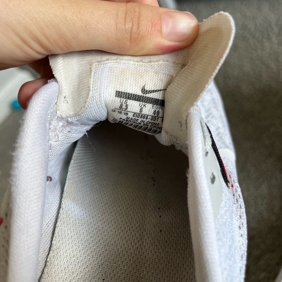 Women’s Size 8.5 Nike Zoom Canada Sneakers - Picture 5 of 6